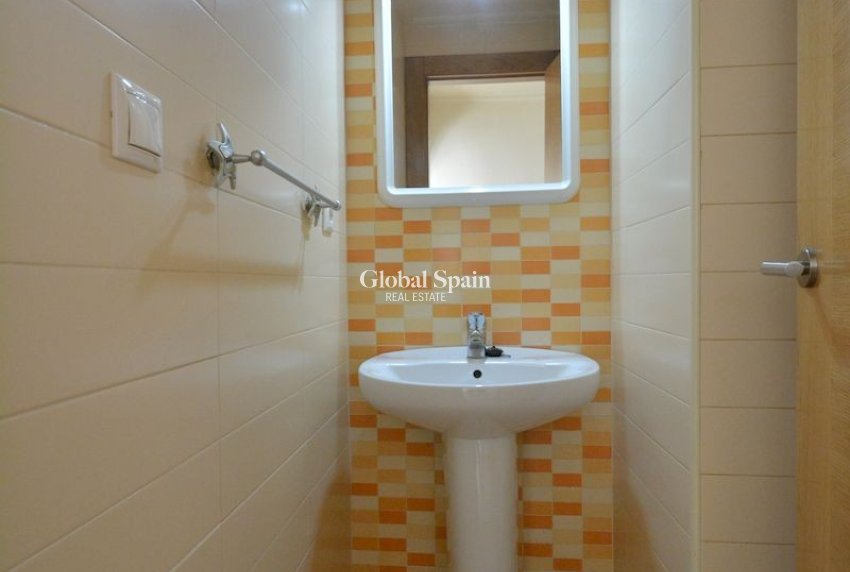 Wiederverkauf - WOHNUNG -
GUARDAMAR DEL SEGURA - Costa Blanca