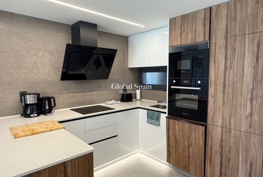 Wiederverkauf - WOHNUNG -
GUARDAMAR DEL SEGURA - Costa Blanca