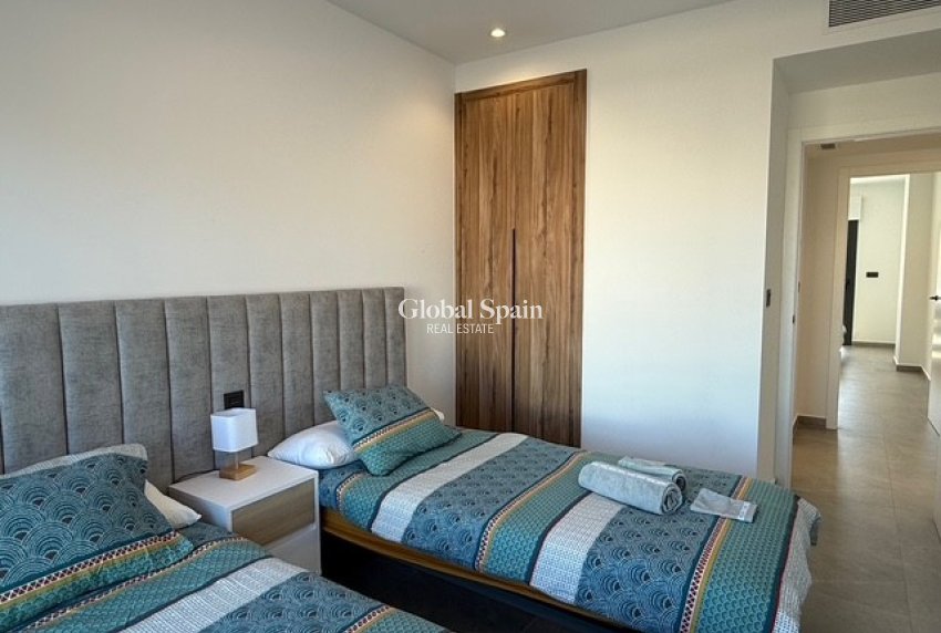 Wiederverkauf - WOHNUNG -
GUARDAMAR DEL SEGURA - Costa Blanca
