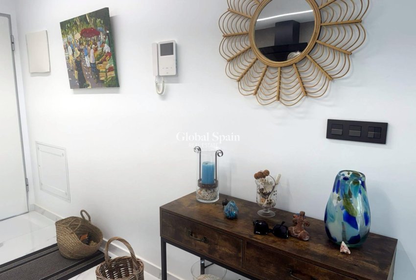 Wiederverkauf - WOHNUNG -
GUARDAMAR DEL SEGURA - Costa Blanca
