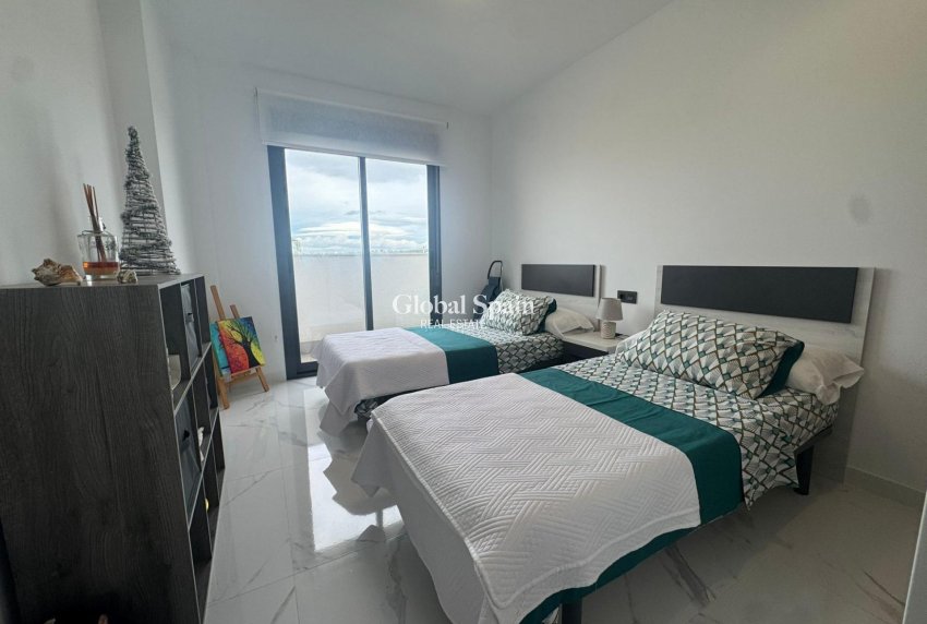 Wiederverkauf - WOHNUNG -
GUARDAMAR DEL SEGURA - Costa Blanca