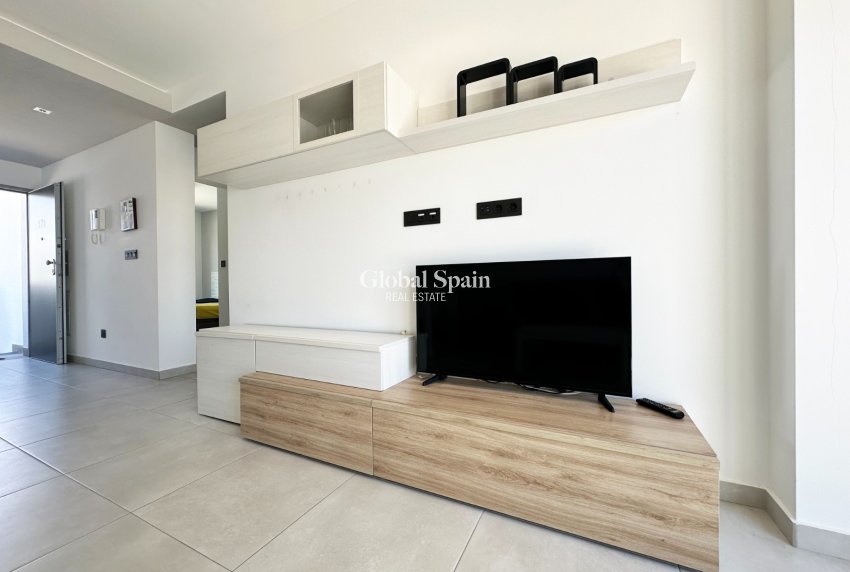 Wiederverkauf - WOHNUNG -
GUARDAMAR DEL SEGURA - Costa Blanca