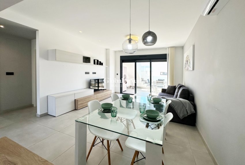 Wiederverkauf - WOHNUNG -
GUARDAMAR DEL SEGURA - Costa Blanca