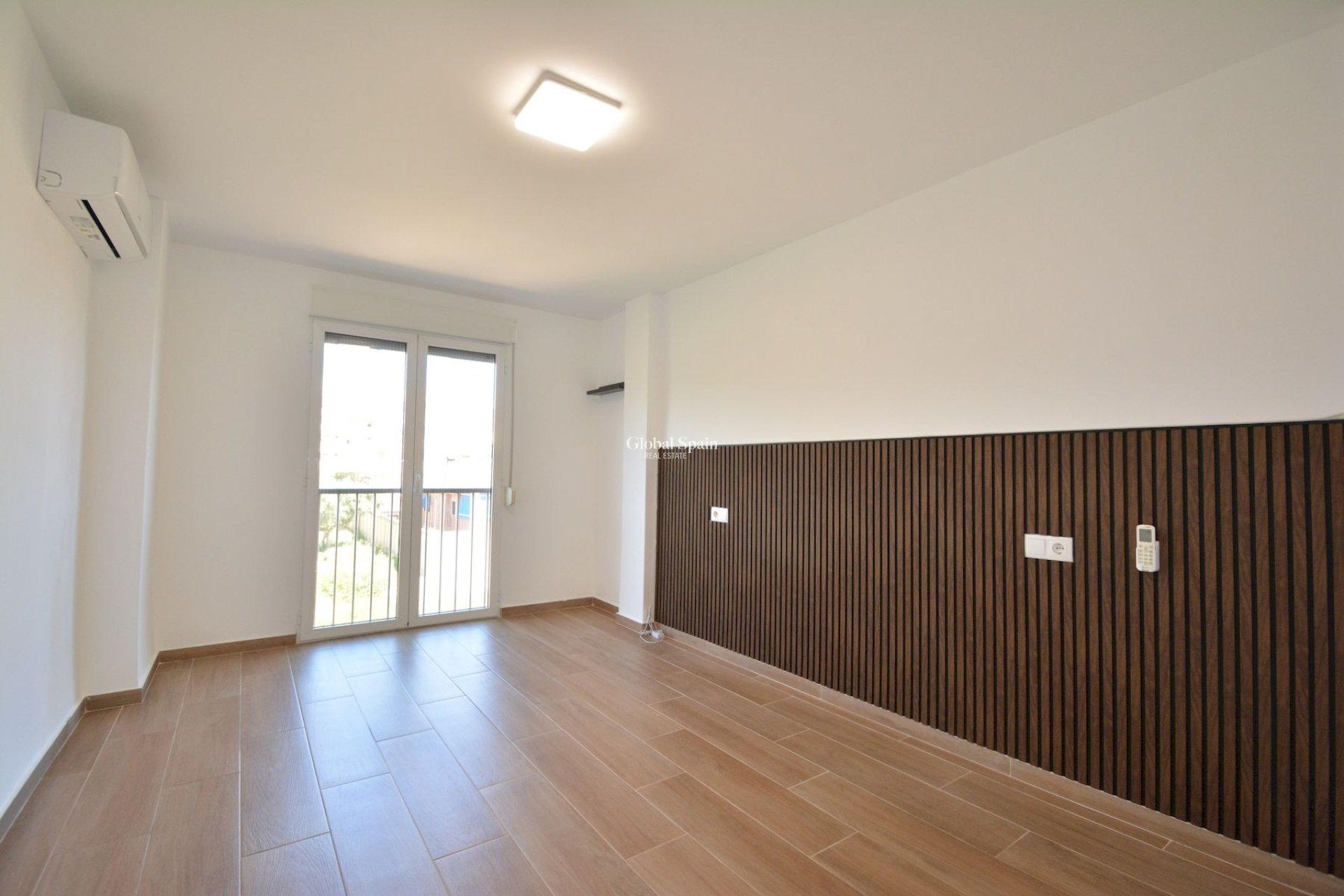 Wiederverkauf - WOHNUNG -
GUARDAMAR DEL SEGURA - Costa Blanca