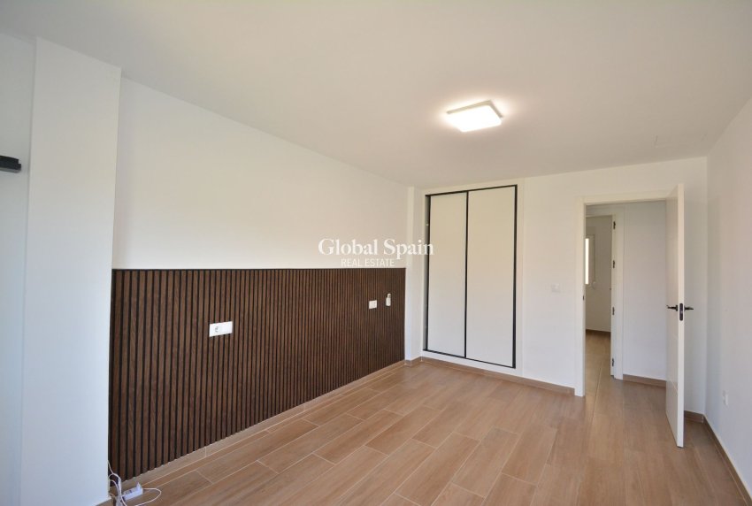 Wiederverkauf - WOHNUNG -
GUARDAMAR DEL SEGURA - Costa Blanca