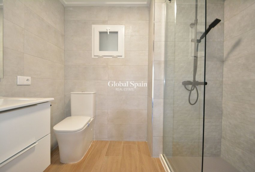 Wiederverkauf - WOHNUNG -
GUARDAMAR DEL SEGURA - Costa Blanca