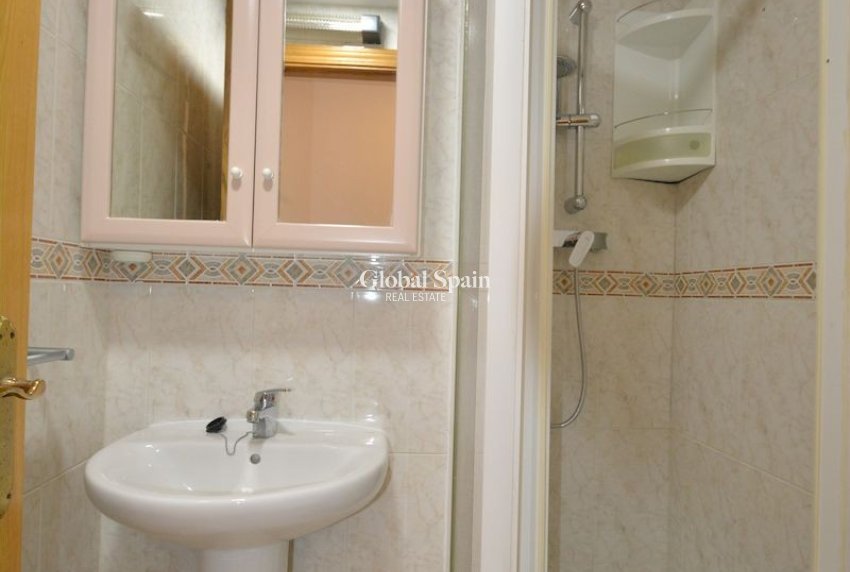 Wiederverkauf - WOHNUNG -
GUARDAMAR DEL SEGURA - Costa Blanca