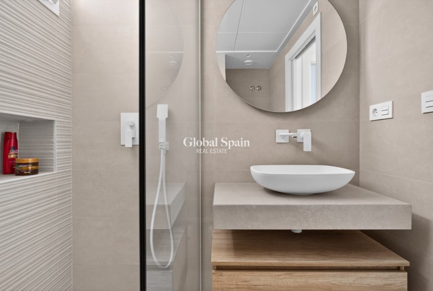Wiederverkauf - WOHNUNG -
GUARDAMAR DEL SEGURA - Costa Blanca