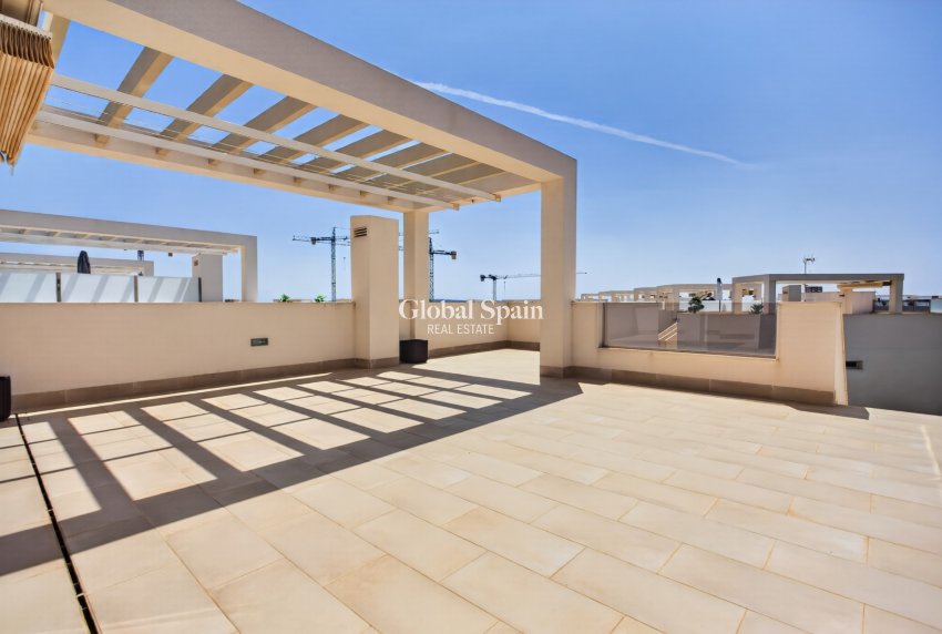 Wiederverkauf - WOHNUNG -
GUARDAMAR DEL SEGURA - Costa Blanca