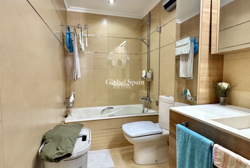 Wiederverkauf - WOHNUNG -
GUARDAMAR DEL SEGURA - Costa Blanca