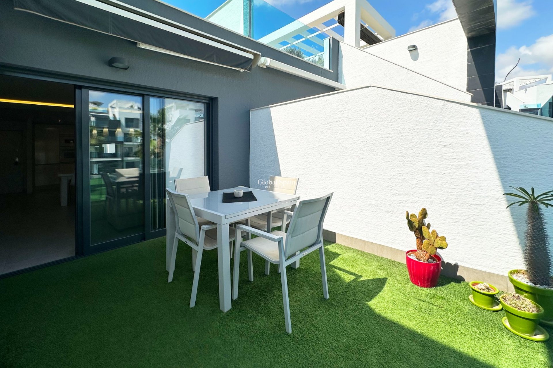 Wiederverkauf - WOHNUNG -
GUARDAMAR DEL SEGURA - Costa Blanca