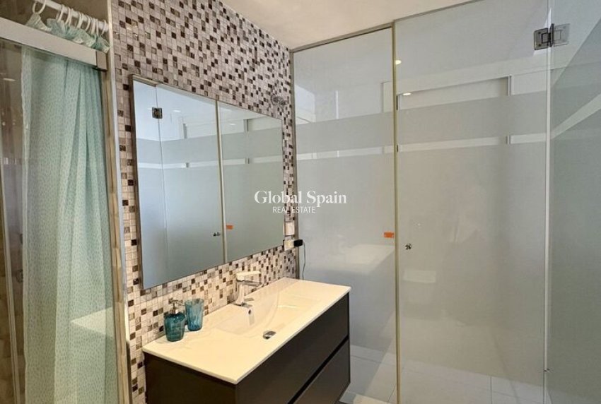 Wiederverkauf - WOHNUNG -
GUARDAMAR DEL SEGURA - Costa Blanca