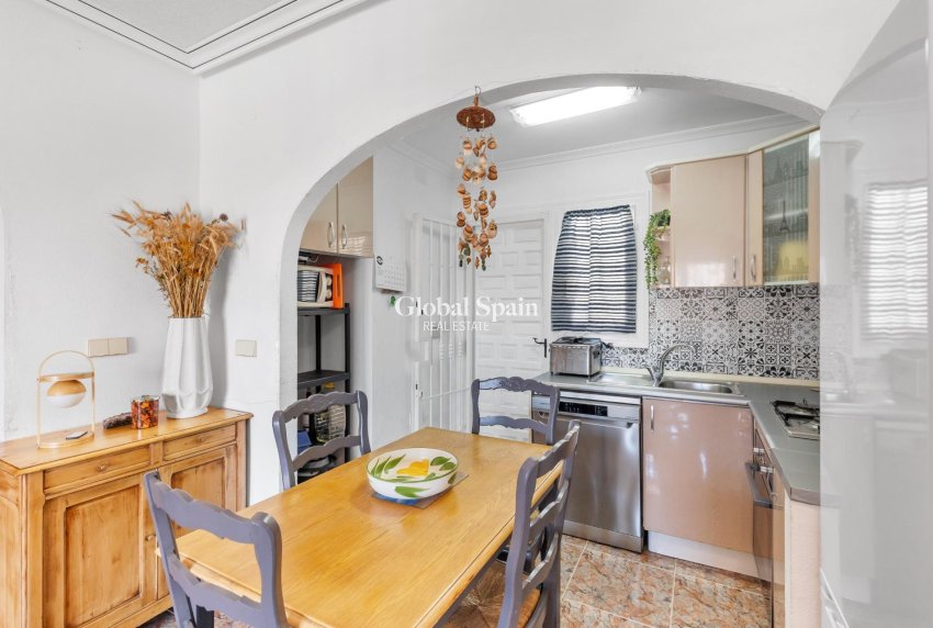 Wiederverkauf - WOHNUNG -
GUARDAMAR DEL SEGURA - El moncayo
