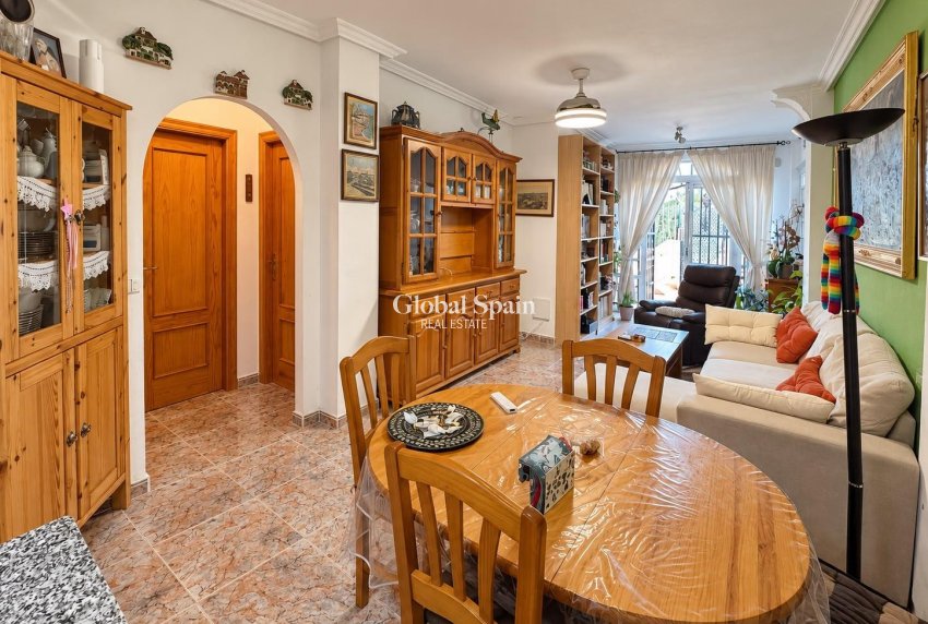 Wiederverkauf - WOHNUNG -
GUARDAMAR DEL SEGURA - El moncayo