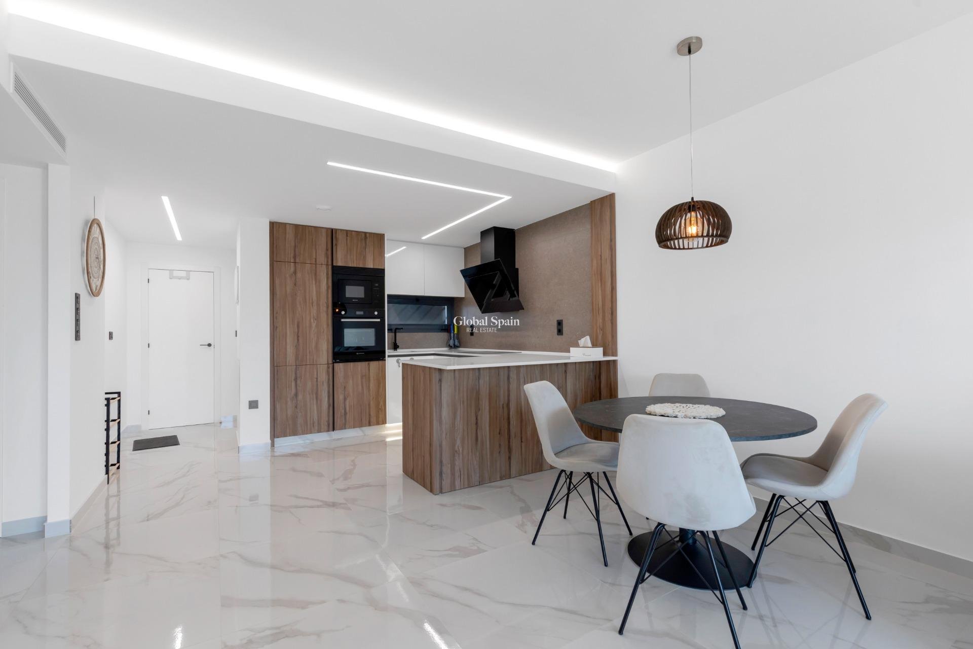 Wiederverkauf - WOHNUNG -
GUARDAMAR DEL SEGURA - EL RASO