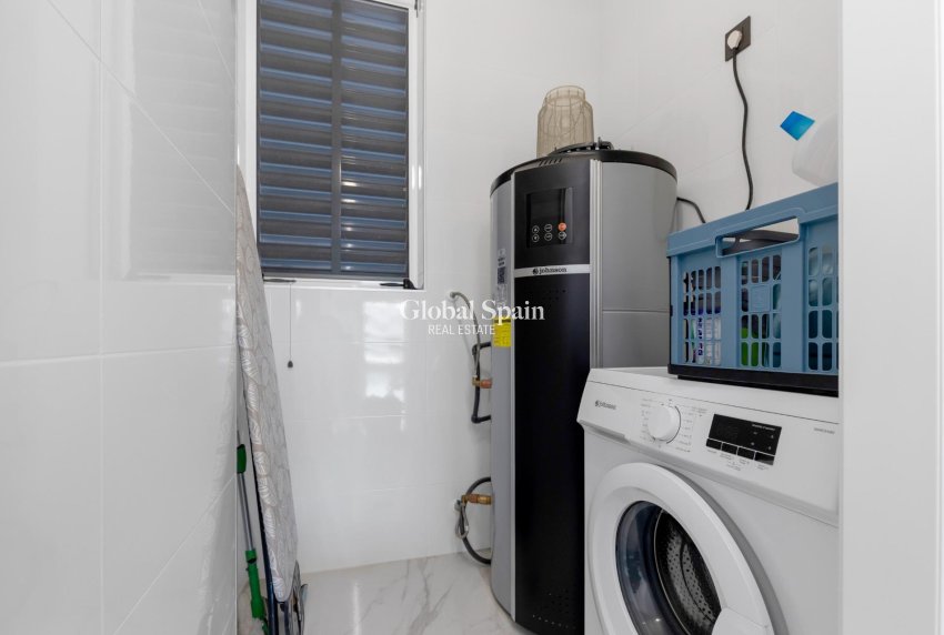 Wiederverkauf - WOHNUNG -
GUARDAMAR DEL SEGURA - EL RASO