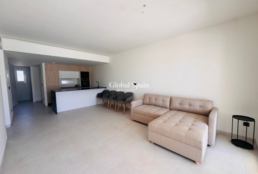 Wiederverkauf - WOHNUNG -
Guardamar del Segura - El Raso