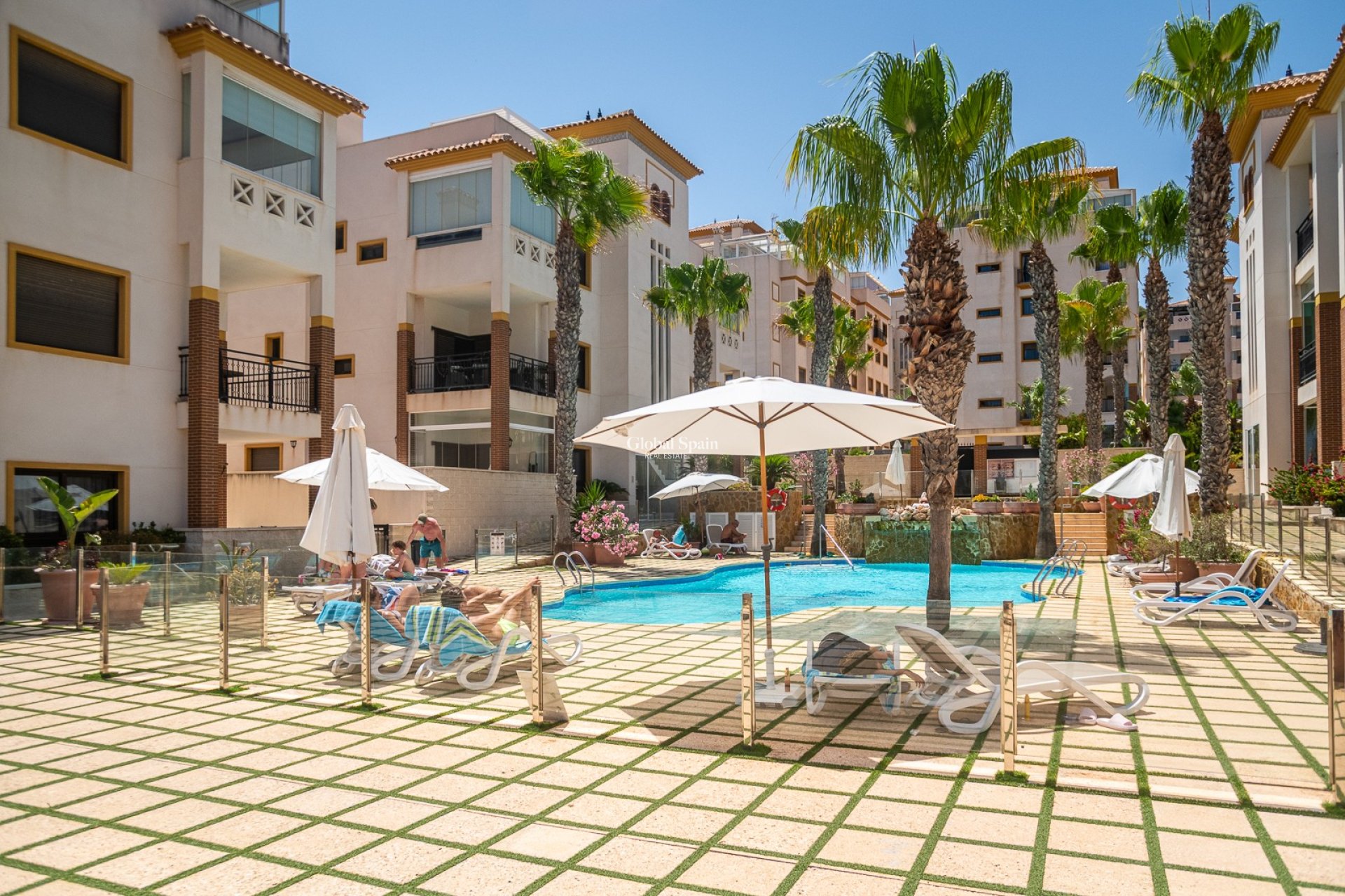 Wiederverkauf - WOHNUNG -
GUARDAMAR DEL SEGURA - Guardamar del Segura