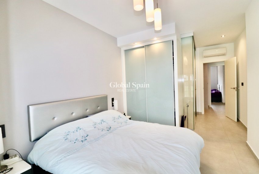 Wiederverkauf - WOHNUNG -
GUARDAMAR DEL SEGURA - Guardamar - El Raso