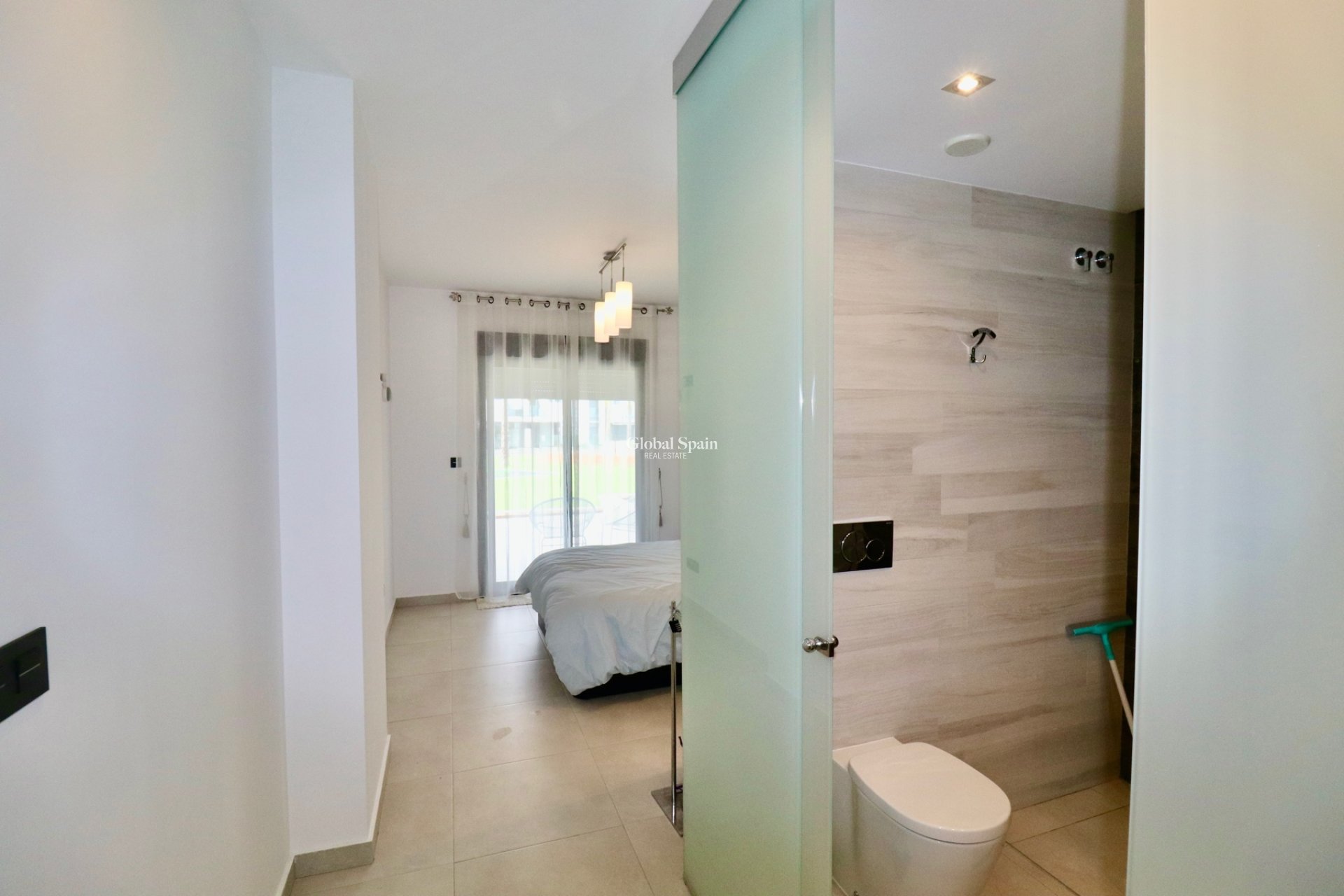 Wiederverkauf - WOHNUNG -
GUARDAMAR DEL SEGURA - Guardamar - El Raso