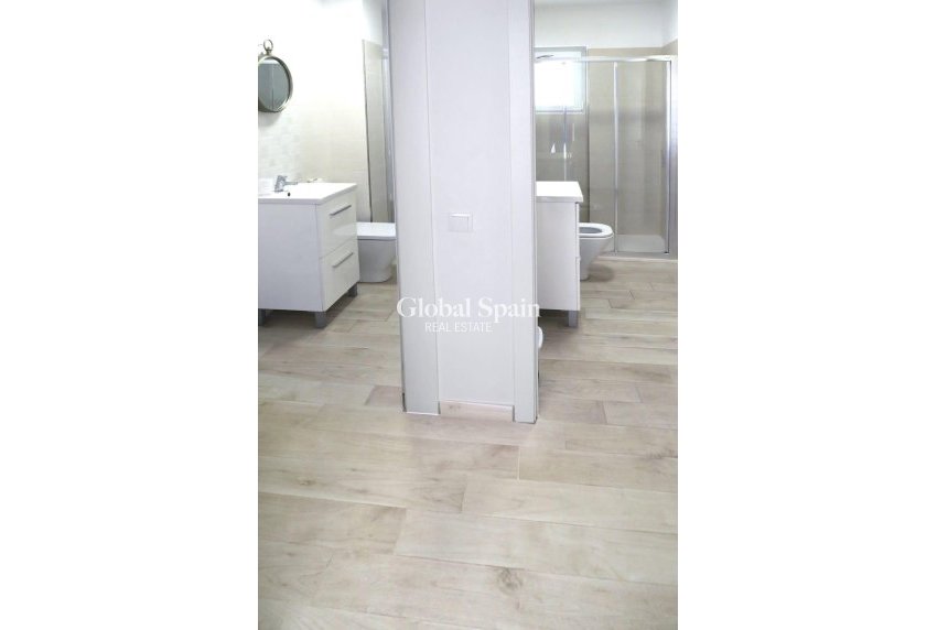 Wiederverkauf - WOHNUNG -
GUARDAMAR DEL SEGURA - Guardamar Playa