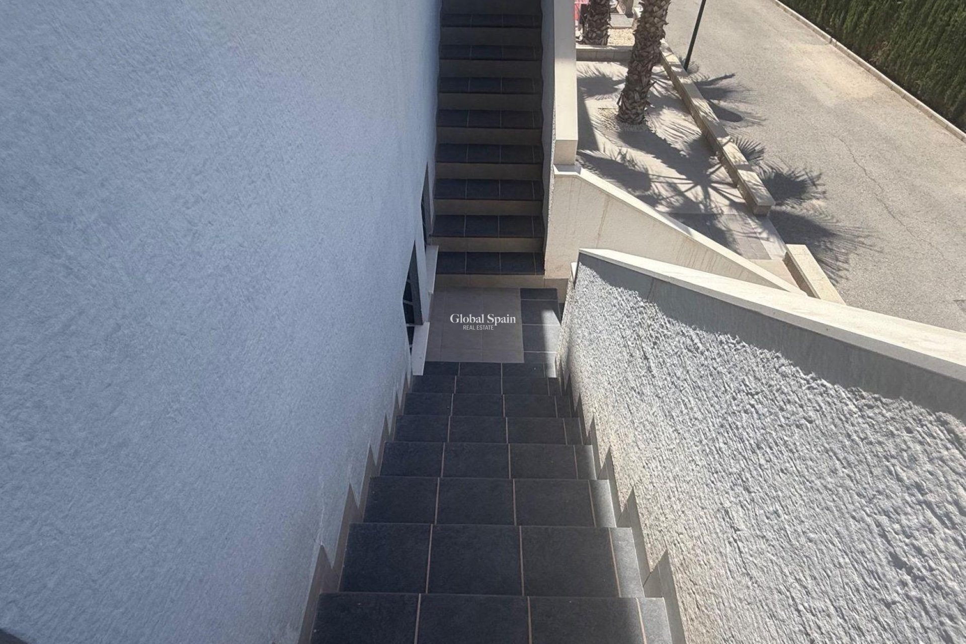 Wiederverkauf - WOHNUNG -
GUARDAMAR DEL SEGURA - Oasis Beach