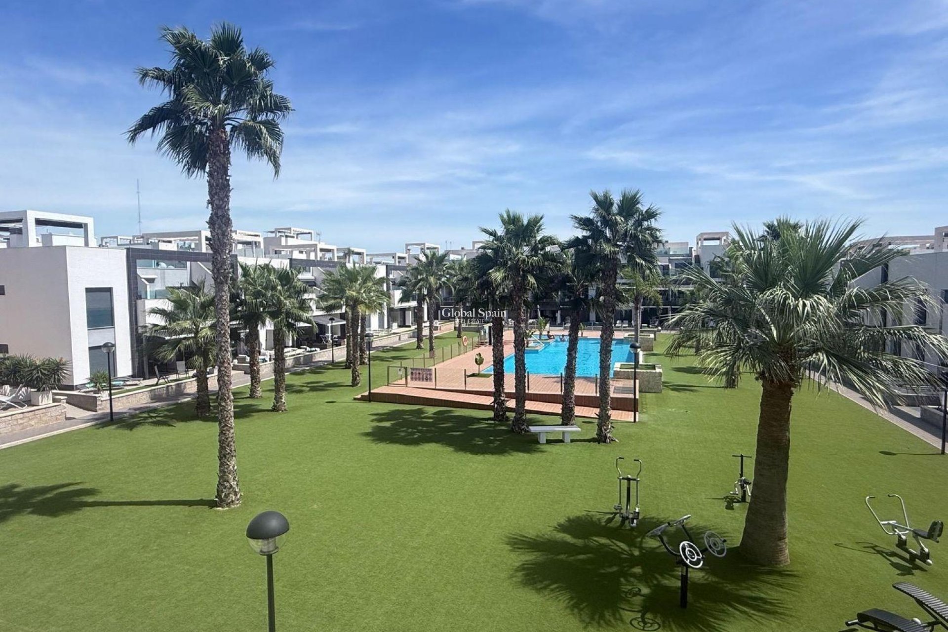 Wiederverkauf - WOHNUNG -
GUARDAMAR DEL SEGURA - Oasis Beach