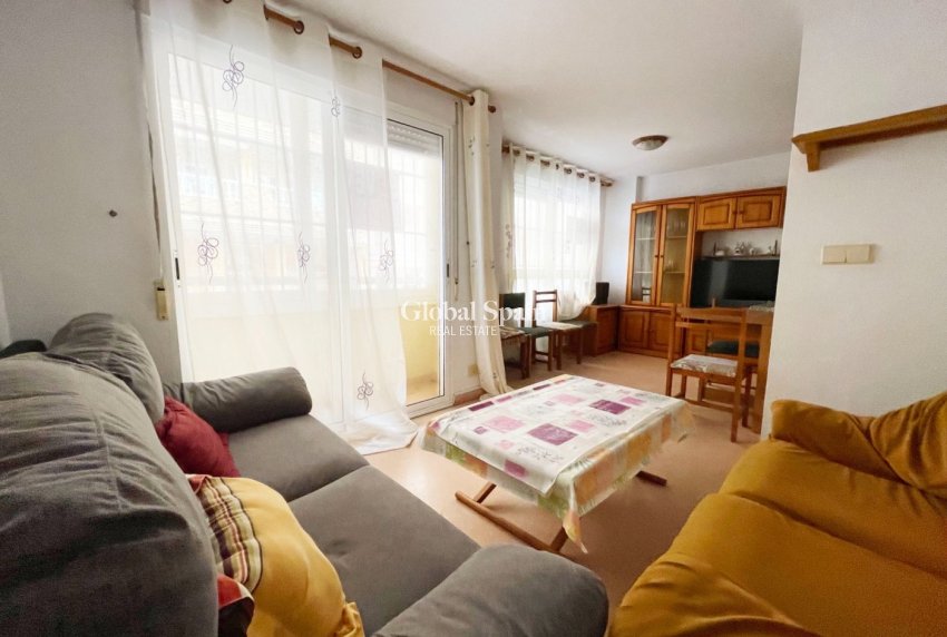 Wiederverkauf - WOHNUNG -
GUARDAMAR DEL SEGURA - Playa