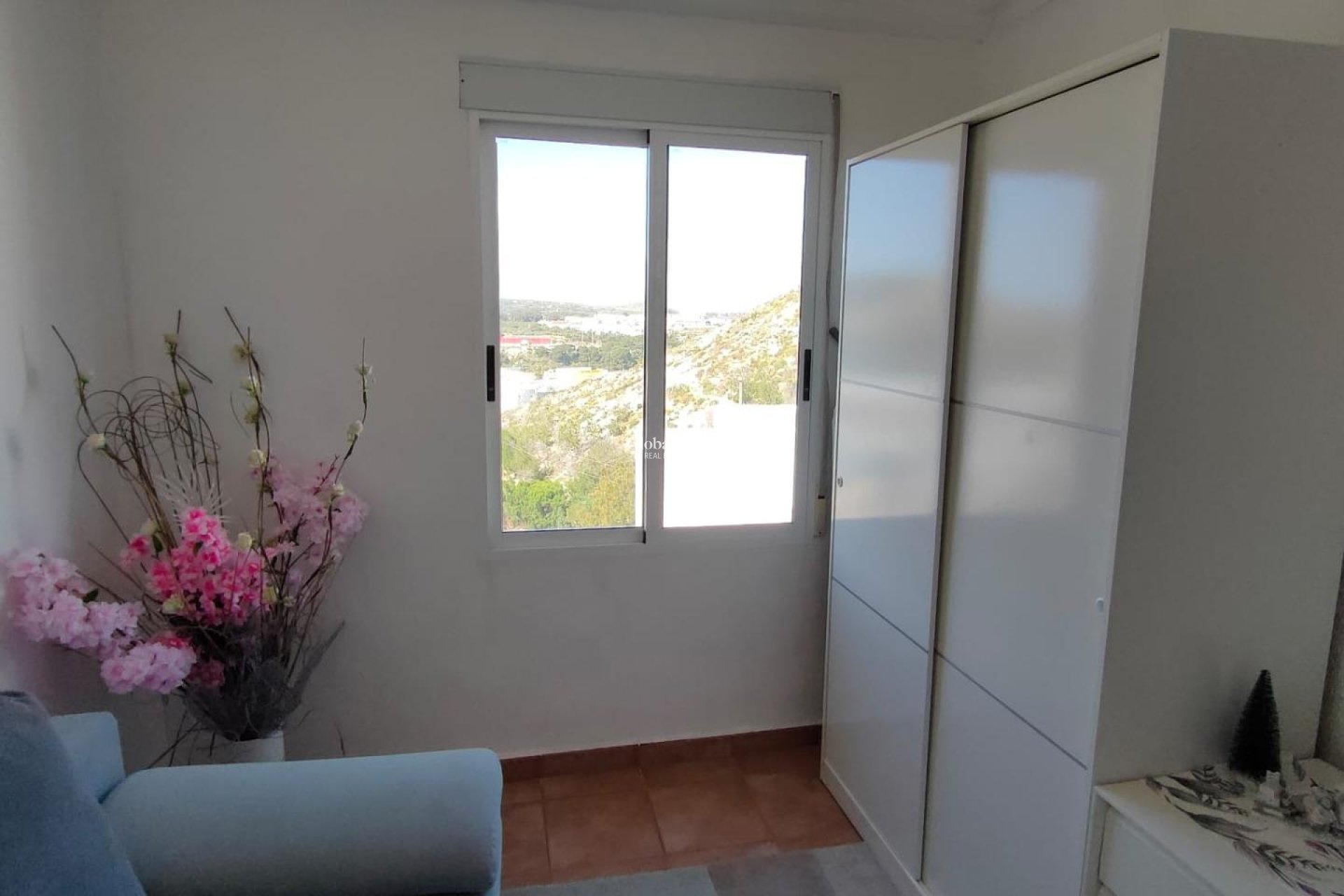 Wiederverkauf - WOHNUNG -
GUARDAMAR DEL SEGURA - Zona Pueblo