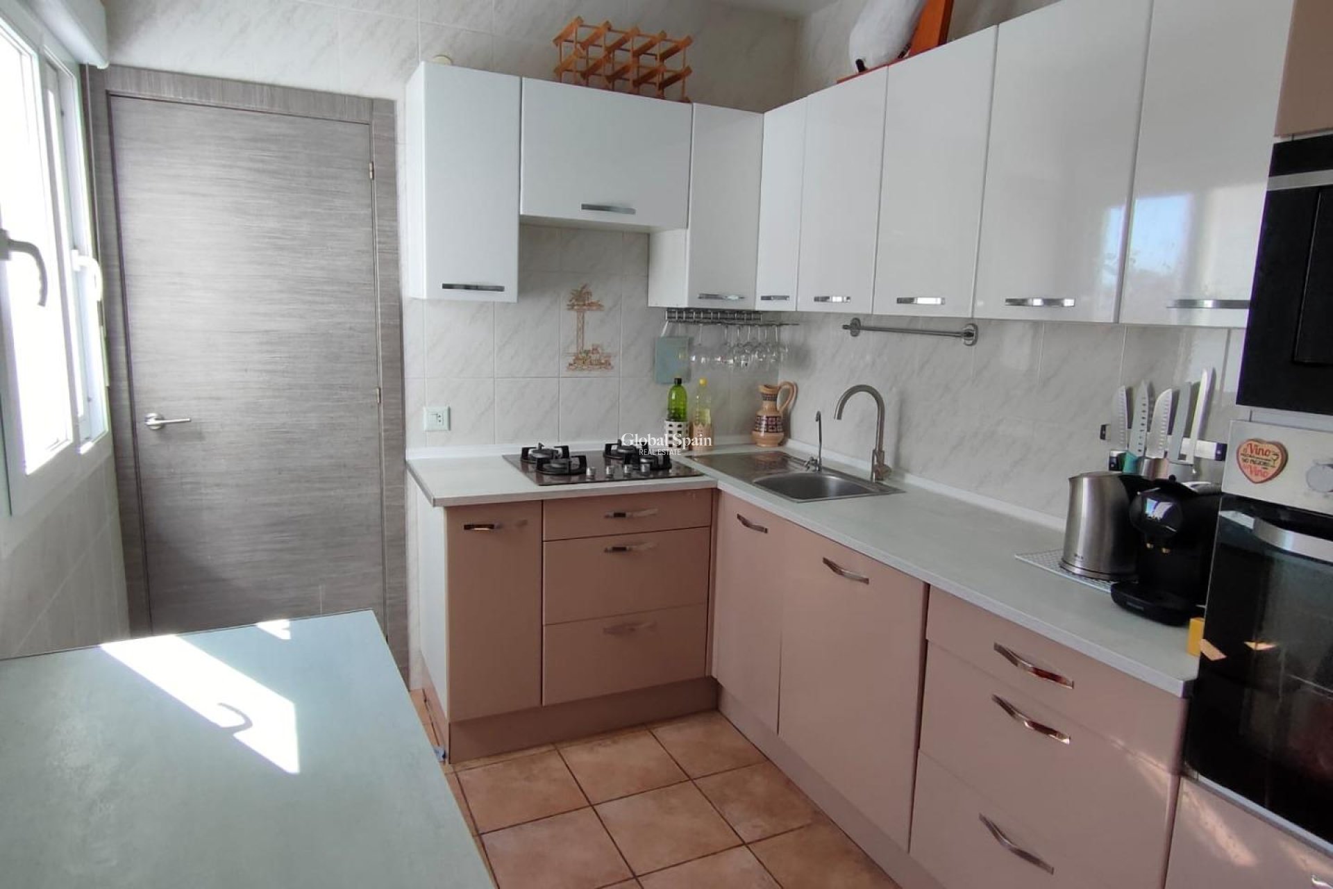 Wiederverkauf - WOHNUNG -
GUARDAMAR DEL SEGURA - Zona Pueblo