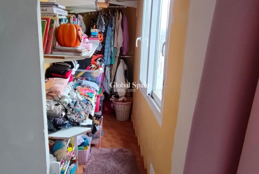 Wiederverkauf - WOHNUNG -
GUARDAMAR DEL SEGURA - Zona Pueblo