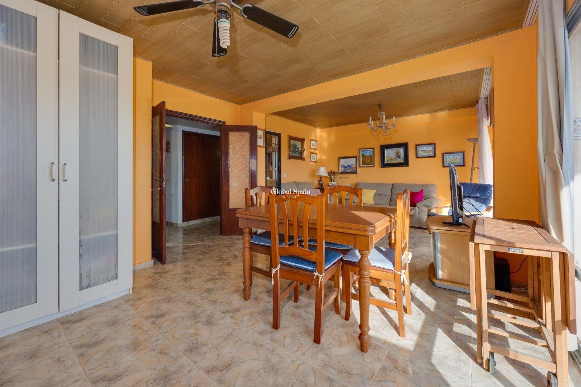 Wiederverkauf - WOHNUNG -
GUARDAMAR DEL SEGURA