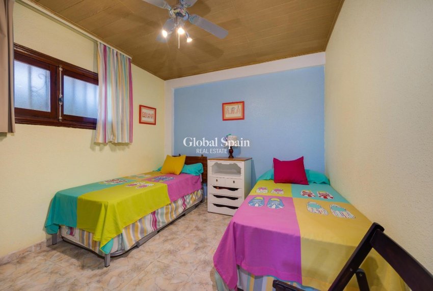 Wiederverkauf - WOHNUNG -
GUARDAMAR DEL SEGURA