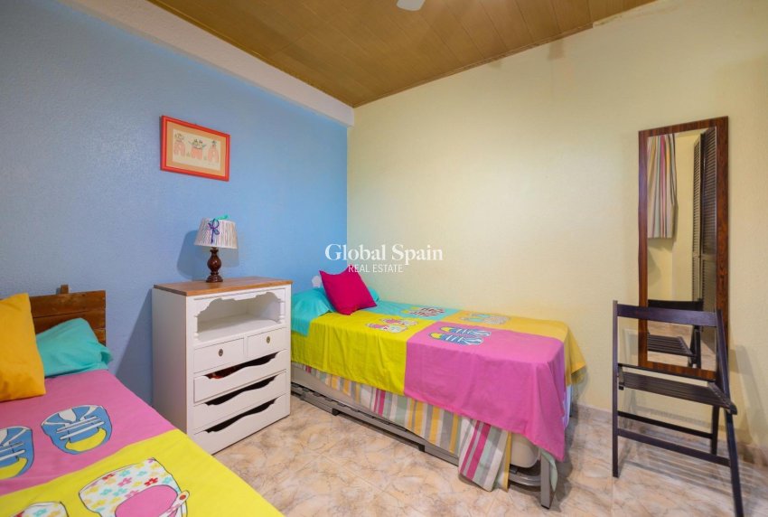 Wiederverkauf - WOHNUNG -
GUARDAMAR DEL SEGURA