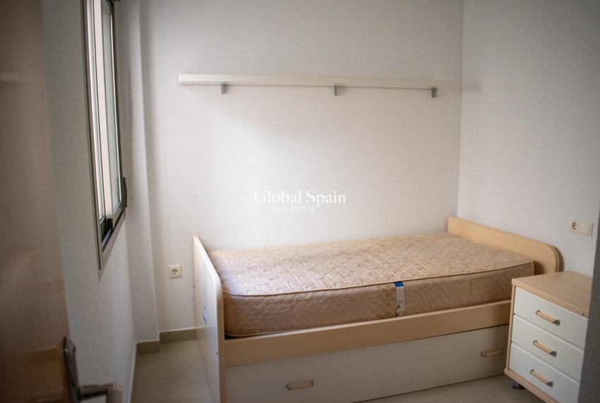 Wiederverkauf - WOHNUNG -
GUARDAMAR DEL SEGURA