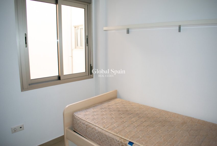 Wiederverkauf - WOHNUNG -
GUARDAMAR DEL SEGURA