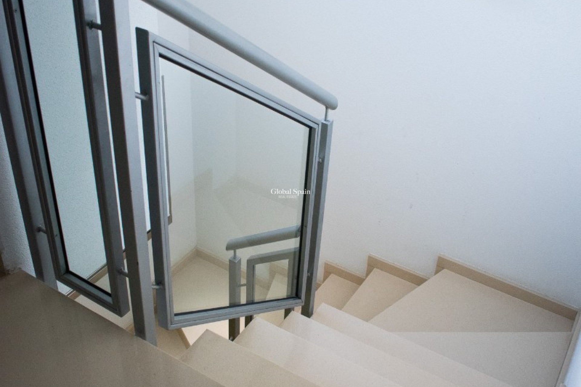 Wiederverkauf - WOHNUNG -
GUARDAMAR DEL SEGURA