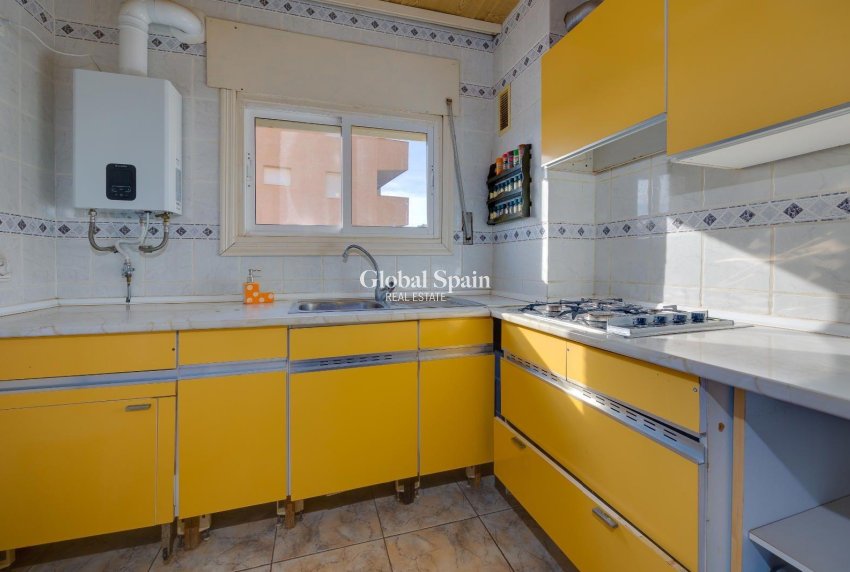 Wiederverkauf - WOHNUNG -
GUARDAMAR DEL SEGURA