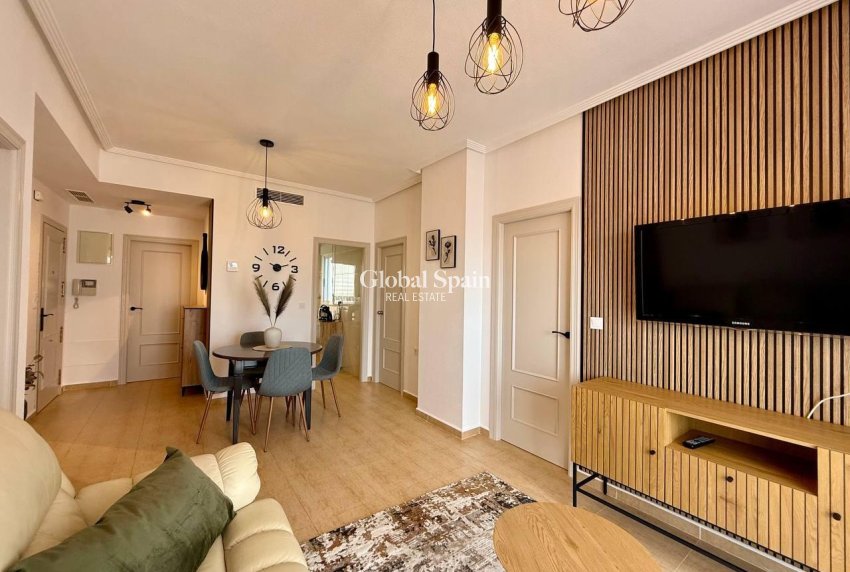 Wiederverkauf - WOHNUNG -
GUARDAMAR DEL SEGURA