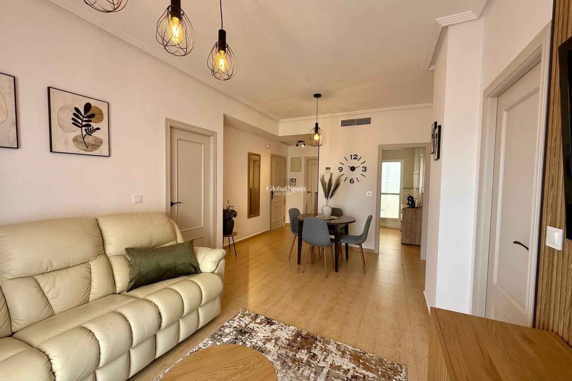 Wiederverkauf - WOHNUNG -
GUARDAMAR DEL SEGURA