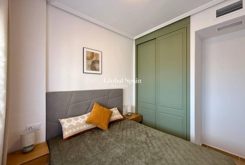 Wiederverkauf - WOHNUNG -
GUARDAMAR DEL SEGURA