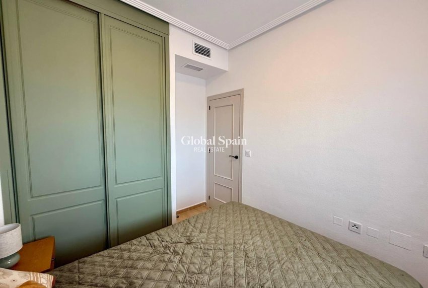Wiederverkauf - WOHNUNG -
GUARDAMAR DEL SEGURA