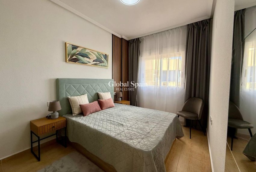 Wiederverkauf - WOHNUNG -
GUARDAMAR DEL SEGURA