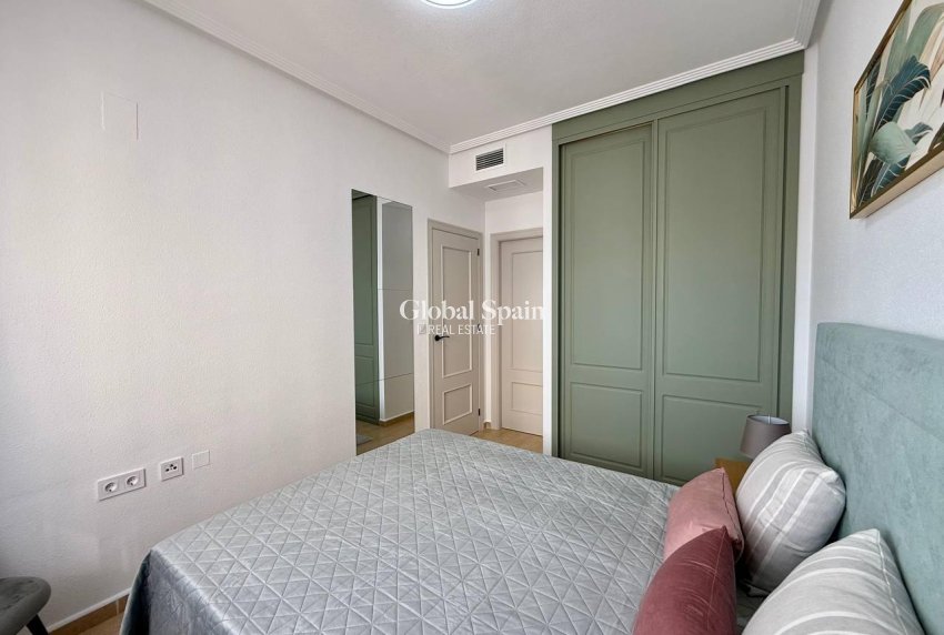 Wiederverkauf - WOHNUNG -
GUARDAMAR DEL SEGURA