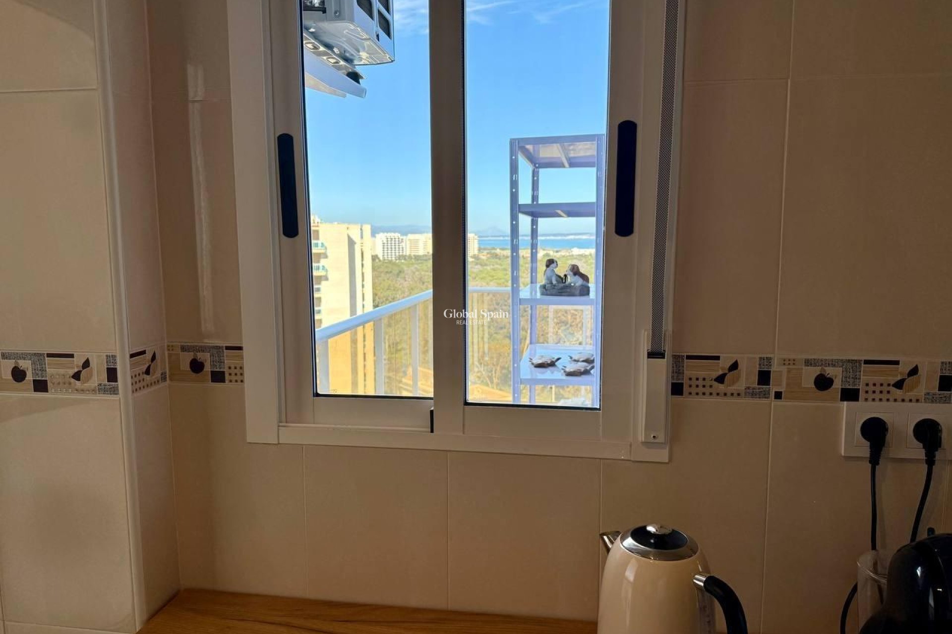 Wiederverkauf - WOHNUNG -
GUARDAMAR DEL SEGURA