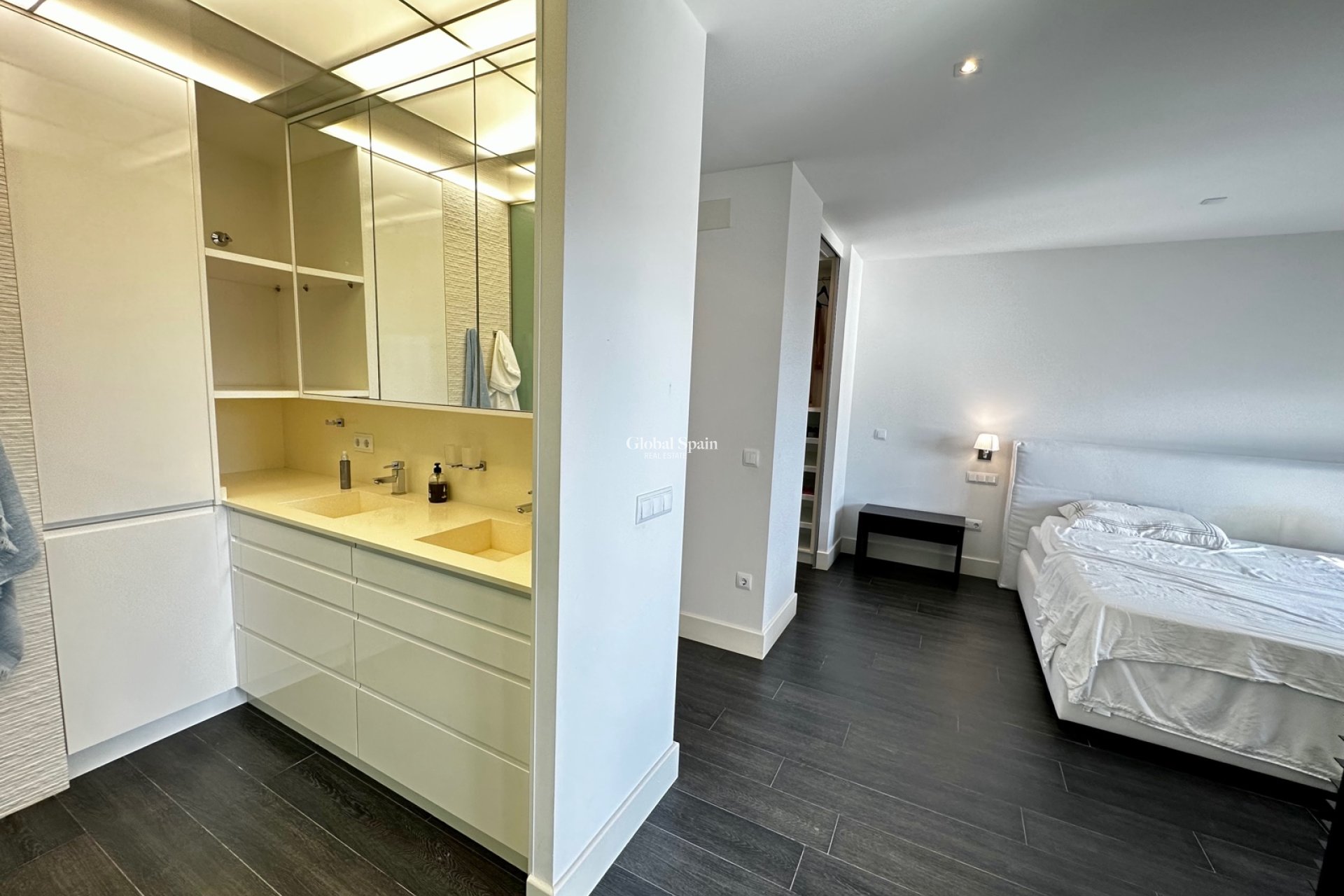 Wiederverkauf - Wohnung -
GUARDAMAR DEL SEGURA