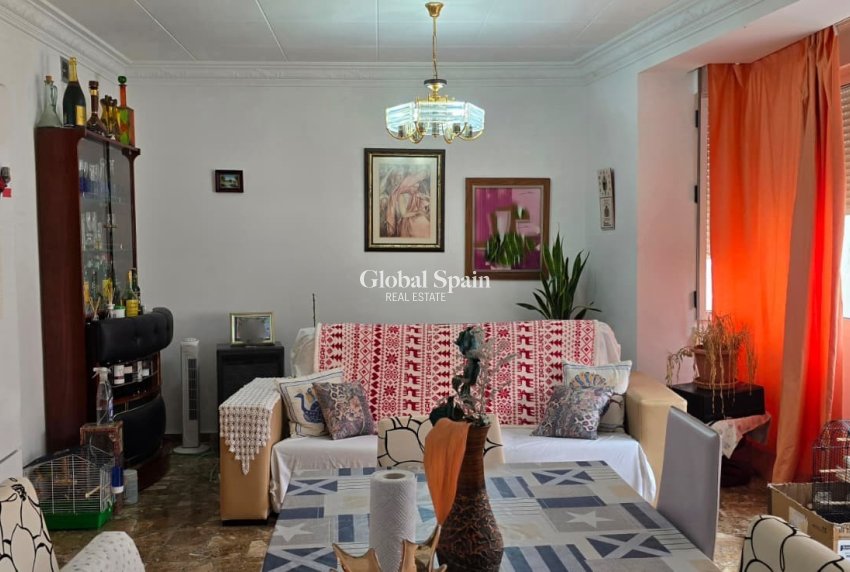 Wiederverkauf - WOHNUNG -
LA FONT D'EN CARRÒS - Centro