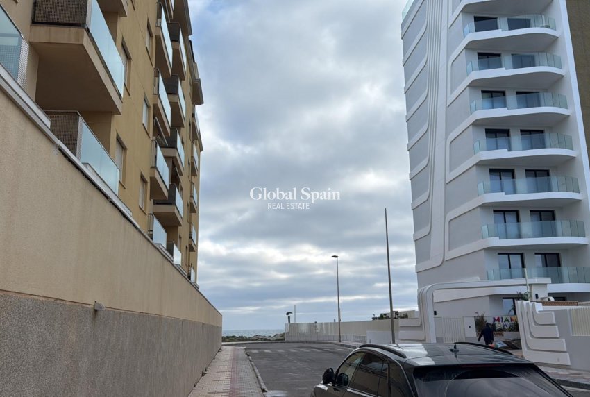 Wiederverkauf - WOHNUNG -
LA MANGA DEL MAR MENOR - Costa Calida