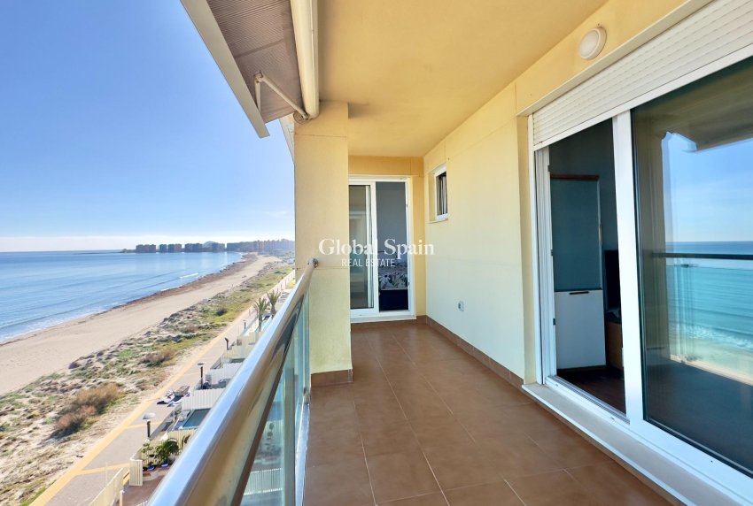 Wiederverkauf - WOHNUNG -
LA MANGA DEL MAR MENOR - Playa del Esparto-Veneziola