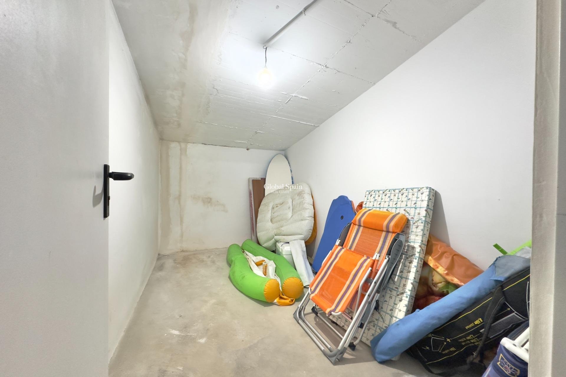 Wiederverkauf - WOHNUNG -
LA MANGA DEL MAR MENOR - Playa del Esparto-Veneziola